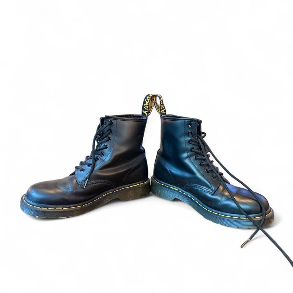 Dr. Martens Black Leather 8-Eye Combat Boots Men’s 8 Women’s 9 AirWair